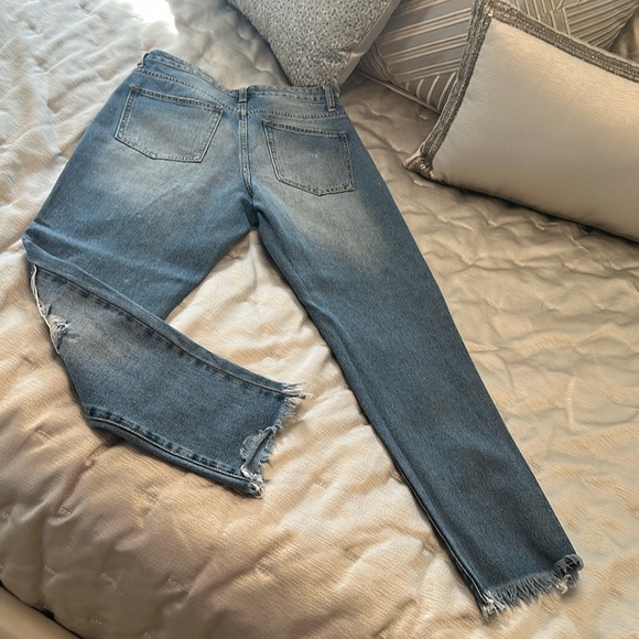 Cropped Redial Jeans for Moda Size 38 with Pearl & Pewter Embellishments - Picture 10 of 10